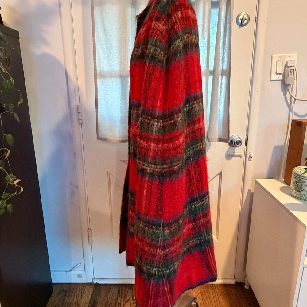 Vintage Red Plaid Women's Cape - Picture 4 of 9